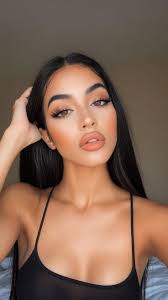 Irene Esqueda (irenie33)