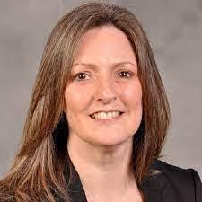 Lauren Blewett's Instagram, Twitter & Facebook