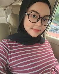 Pin Oleh Roselun Aziz Di Hijabeksposes Foto Gadis Cantik Hijab Chic Gadis Berjilbab