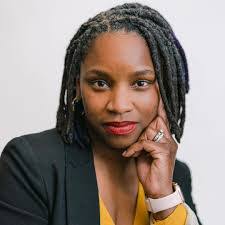 Antoinette Wallace's Instagram, Twitter & Facebook