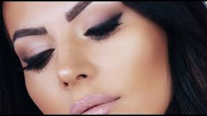 Valentines Day Smokey Eye liner Make up