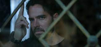 El español ginés garcía millán y la mexicana carolina miranda interpretarán a los otros dos personajes principales, césar y elisa lazcano, respectivamente. Primer Avance De Quien Mato A Sara Con El Actor Manolo Cardona