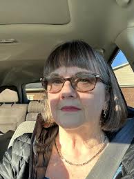 Why do members post their shoe sizes?