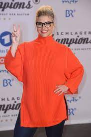 Und natürlich gibt es wie in jedem jahr auch wieder den sampler zur großen preisverleihung. Beatrice Egli At Schlagerchampions Das Grosse Fest Der Besten Im Velodrom In Berlin 01 07 2017 Hawtcelebs