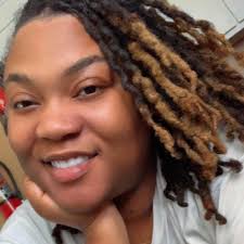 What are some options for a single mother in Clarksville, Tennessee facing  eviction and financial struggles?