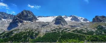 Comincia a vivere la propria vita, scivolando le. L Azione Dei Ghiacciai G M P E