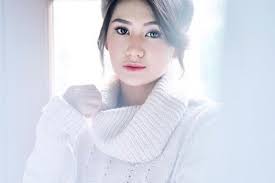 Please, click here to play. 10 Potret Disha Devina Pemain Sinetron Suara Hati Istri Yang Memukau