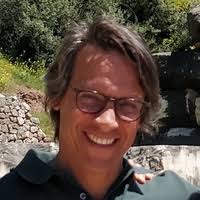 Dr. Karin Schakib-Ekbatan