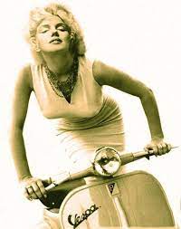 Pin On Vespas