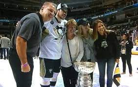 We know interesting facts about his mother, father, sister and a girlfriend, who is even better than you think! Sidney Crosby Celebrates With Girlfriend Kathy Leutner