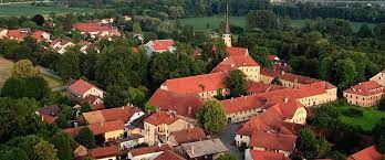 The glenerin inn & spa's charming character and attentive service make it ideal for business or leisure travel. Ering Ering Stellt Sich Vor