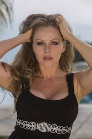 Dyanna Lauren Nude - 9 Pictures: Rating 7.8610