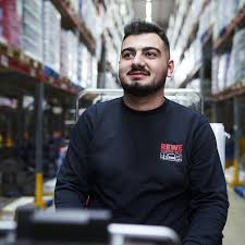Die liste von reimen für den begriff macht sind sowohl redaktionell gepflegt als auch automatisch generiert. Rewe Markt Als Arbeitgeber Gehalt Karriere Benefits Kununu
