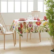 Toalha De Mesa E Guardanapo Estampado Digital Fantasia Toalhas De Mesa E Guardanapos Mesa Zara Home Dining Table In Kitchen Zara Home Kitchen Table Cloth