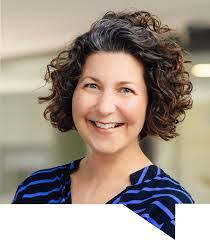 Helena Schaeffer's Instagram, Twitter & Facebook