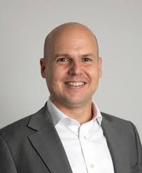 Patrick-Wille-portret-768x940