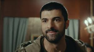 Esta noite, Sancar vai confrontar Yáya e Alise com a sua decisão: Sancar  vai testemunhar contra a sua própria mãe! Não perca “A Filha do Embaixador”  às 21:00 (AO)