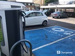 Full details, reviews, contacts, directions and pictures, comments and feedback. Holiday Inn Watford Charging Station In Watford