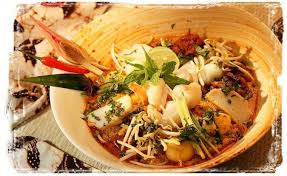 Resepi Laksa Nyonya Chef Wan Sedap And Simple Resepi Western Asian Food Channel Asian Recipes Laksa