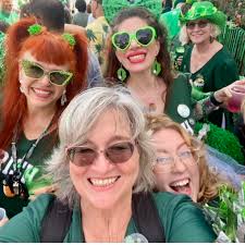 The Fighting Irish Cheerleaders