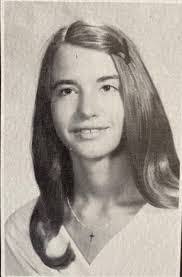 Lori Laube's Instagram, Twitter & Facebook