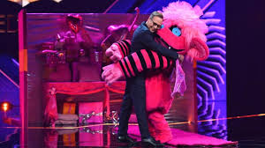 The masked singer wiki is an encyclopedic database, created and maintained by fans for fans, dedicated. Pro7 The Masked Singer 2021 Ubertragung Am 23 3 21 Heute Live Im Tv Und Stream Ganze Folgen Als Wiederholung Augsburger Allgemeine