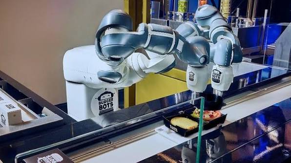 ABB and BurgerBots unveil robotic burger-making to revolutionize fast food  prep | The National Provisioner