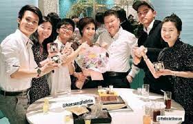 Namun, dengan demikian, saya pun tetap berusaha untuk menulis surat tangan yang dikirim langsung dari singapura ke indonesia, dengan tujuan kepada bapak joko widodo, kata felicia. Intip Kemesraan Kaesang Pangarep Dengan Keluarga Felicia Tissue Seleb Tempo Co