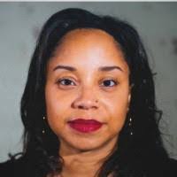 Julie Castellano's Instagram, Twitter & Facebook