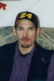 Charles Maki's Instagram, Twitter & Facebook