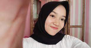 Cewek Paling Cantik Di Bali Cewek Paling Cantik Di Denpasar Bali Cewek Pling Cantik Di Indonesia Cewekpalingcantikdibali Wanita Wanita Cantik Gaya Remaja