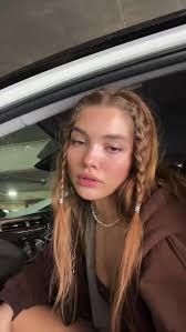 Karla Neff (karlaneff)