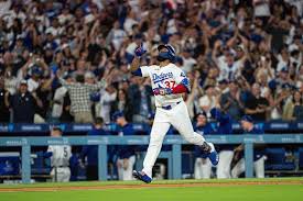 Teoscar Hernández hits go-ahead grand slam in comeback win over Padres