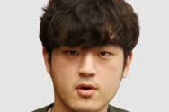 20년 동안 능력 있고 열정적인 에디터로 활동하면서 안정적인 삶을 살다가, 저를 만나 빚더미에 올라앉게 됐죠 (웃음). í™©ì„ ìš° ê¸°ë…ì¼ë³´