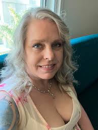 🥵 SINGLE DROP A PICTURE.. WHOEVER HEARTS🥰 IT IS INTERESTED🥵💫 Maybe this  will help some of us 😁