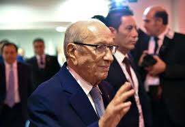 رئيس الوزراء التونسي يتمتع بصلاحيات أوسع طبقاً للدستور. Ø§Ù„Ø±Ø¦ÙŠØ³ Ø§Ù„ØªÙˆÙ†Ø³ÙŠ ÙŠØ±ÙØ¶ ØªÙˆÙ‚ÙŠØ¹ Ù‚Ø§Ù†ÙˆÙ† Ø§Ù„Ø§Ù†ØªØ®Ø§Ø¨Ø§Øª Meo