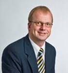 Roger Gander's Instagram, Twitter & Facebook