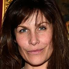 Astrid veillon a actuellement 49 ans. Tandem 5 Choses A Savoir Sur Astrid Veillon Lea Soler Femme Actuelle Le Mag