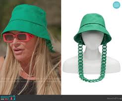 WornOnTV: Heather's pink sunglasses and bucket hat