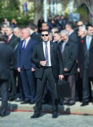 However, before you get your guard card, you'll need to go to a live scan location to get your fingerprints scanned. Bodyguard Vs Ep Agent By Gabriela Rios Linkedin