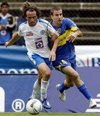 Cruz azul tuvo una gran campaña, pues la mayoría del torneo se la pasó comandando la liga mx. Boca Juniors Vencio A Cruz Azul Y Se Llevo La Copa 475 La Jornada