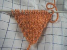 Alles wird schritt für schritt erklärt, sogar das. Strickanleitungen Mutzen Mit Ohrenklappen Zum Stricken Und Hakeln