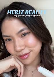 Merit Beauty's Day Glow Highlighting Balm Review