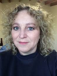 Storing makeup brushes in sunlight can damage them