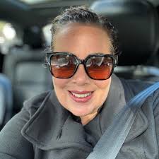 Who can recommend a reliable bookkeeper for immediate hire?