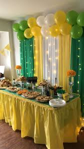 Graduation Table Decor Santiago In 2019 Mesa De Turtle Baby Shower Lion King Baby Shower Baby Shower Safari Theme