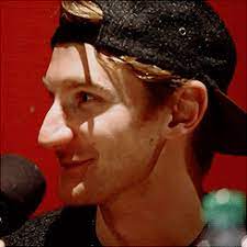 I Ve Got A Thing For The Backwards Hat Glass Animals Inspirational People Backwards Hat