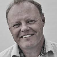 Jan Moller's Instagram, Twitter & Facebook