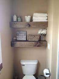 plank ophangen in het toilet diy shelves easy wooden floating shelves floating shelves bathroom