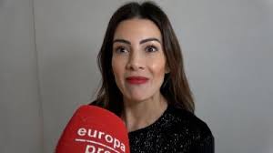 Virginia Troconis se deshace en halagos hacía la diseñadora Rocío Peralta